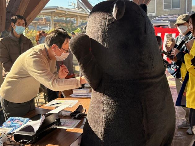 健康ふれあいまつりにくまモンが来ました！